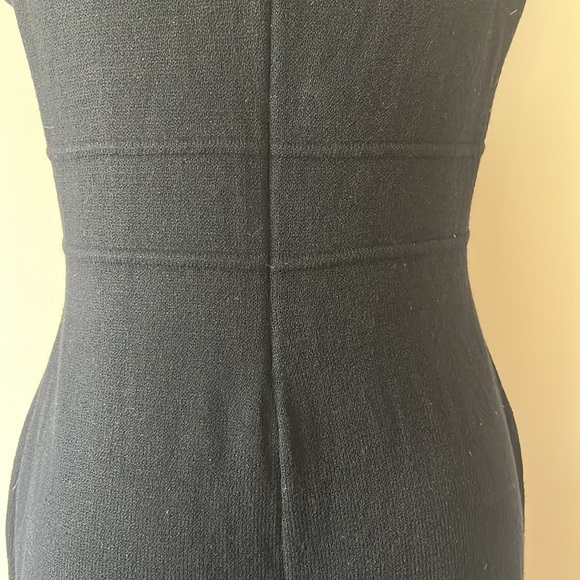 💕St. John Black Santana Knit V Neck Mini Dress 4 VGUC - Picture 6 of 9